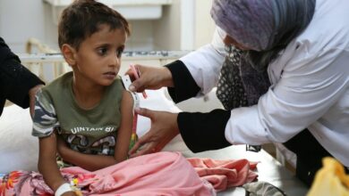 «الحوثي» يدمر 7 مرافق صحية في الحديدة