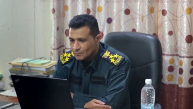 العميد جنيد يدشن صرف راتب مايو لمنتسبي أمن الحديدة