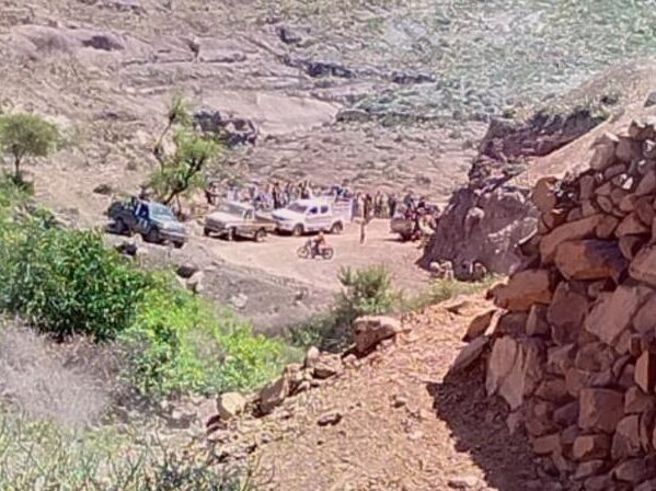 الحوثية ترسل قوات إضافية لحصار قرى الحشا في الضالع