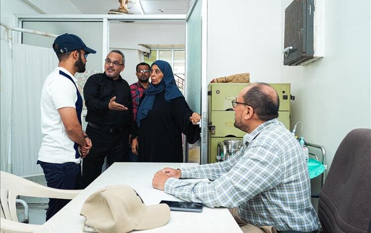 مدير صيرة يتفقد المراكز الصحية ويشدد على تحسين جودة الخدمات