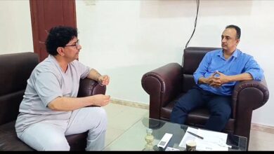 صحة عدن تبحث تعزيز خدمات المنافذ الجوية والبحرية لحماية المسافرين