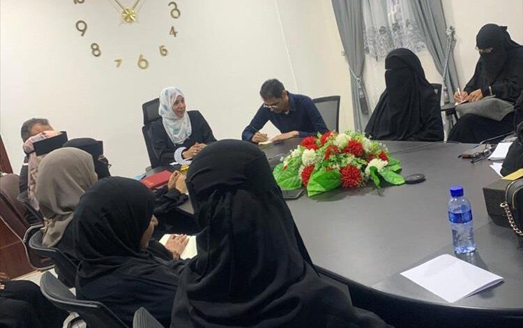 رئيسة الجهاز المركزي للإحصاء تبحث سير مسح ميزانية الأسرة 1 رئيسة الجهاز المركزي للإحصاء تبحث سير مسح ميزانية الأسرة