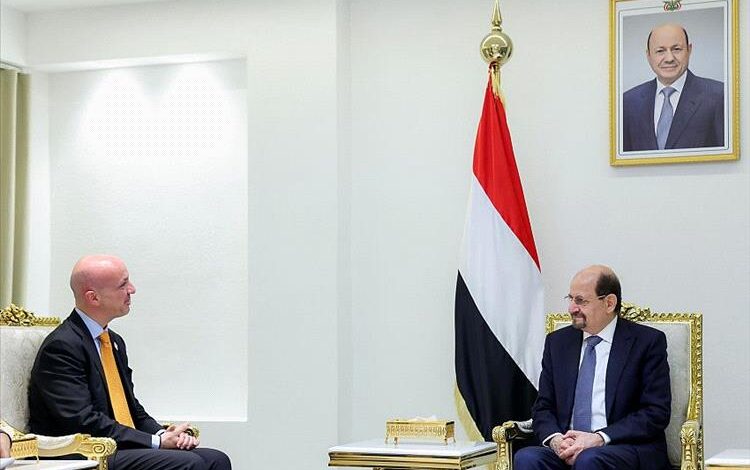 الزنداني يبحث في عدن تعزيز الشراكة مع صندوق الأمم المتحدة للسكان لدعم صحة الأم 1 الزنداني يبحث في عدن تعزيز الشراكة مع صندوق الأمم المتحدة للسكان لدعم صحة الأم