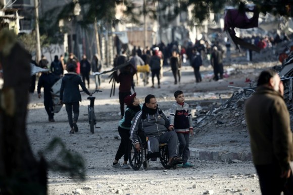 نقل 14 طفلاً من غزة جواً إلى إيطاليا للعلاج