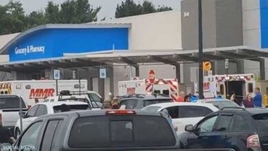 حادثة طعن في متجر "وول مارت" بميشيغان تسفر عن إصابة 11 شخصًا