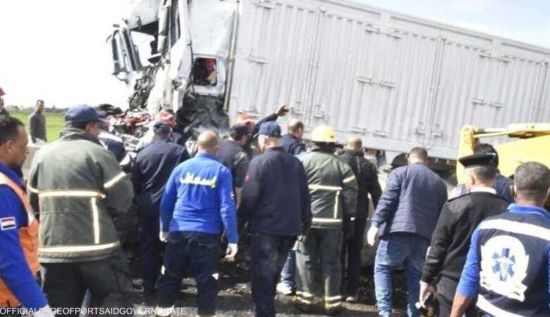مصر.. كارثة مرورية على محور 30 يونيو تودي بحياة 18 عاملاً