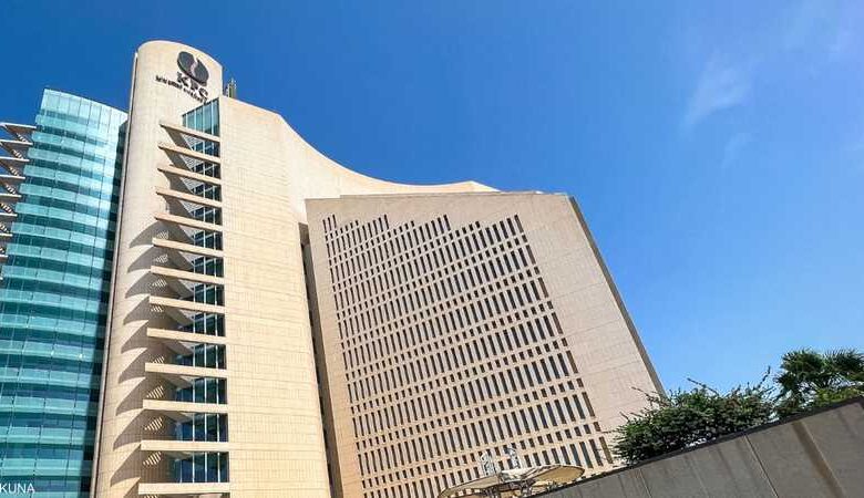 الكويت تعلن اندلاع حريق في مجمع القطاع النفطي بالشويخ بعد هجوم بطائرات مسيرة 1 الكويت تعلن اندلاع حريق في مجمع القطاع النفطي بالشويخ بعد هجوم بطائرات مسيرة