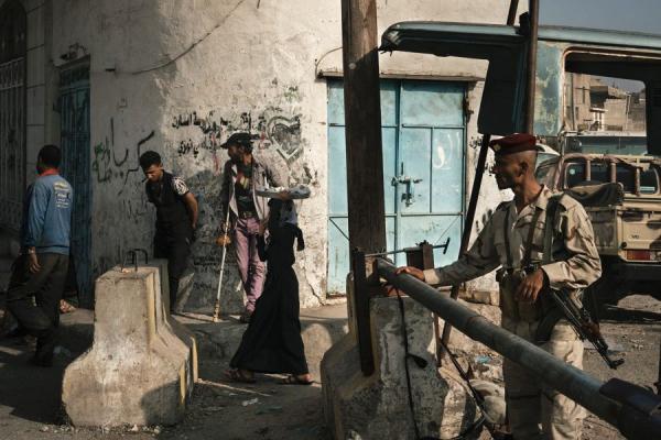 مقتل طبيب في تعز بأيدي عناصر إخوانية 1 مقتل طبيب في تعز بأيدي عناصر إخوانية
