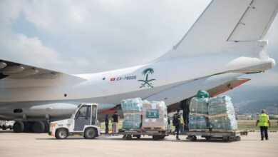 الطائرة الإغاثية الأولى من المساعدات السعودية للشعب اللبناني تصل مطار بيروت