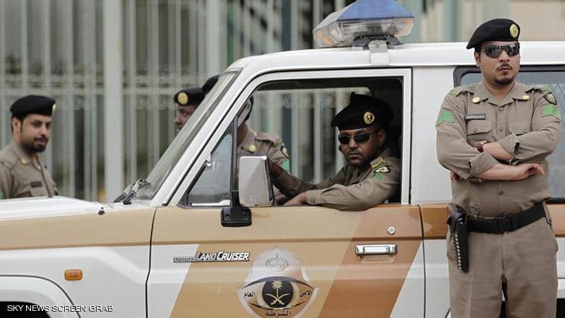 النيابة السعودية تعلن الإطاحة بعصابة خطيرة هربت أكثر من 64 مليون وكميات كبيرة من الذهب 1 النيابة السعودية تعلن الإطاحة بعصابة خطيرة هربت أكثر من 64 مليون وكميات كبيرة من الذهب