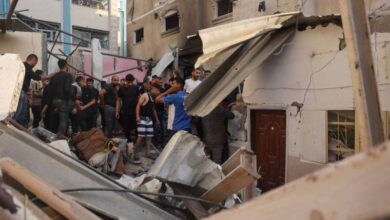 استشهاد 16 فلسطيني بغارة للإحتلال الإسرائيلي على عائلتين في رفح