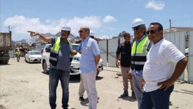 زيارة ميدانية لرئيس موانئ خليج عدن لمتابعة مشروع ورشة الصيانة البحرية بالتواهي 4 زيارة ميدانية لرئيس موانئ خليج عدن لمتابعة مشروع ورشة الصيانة البحرية بالتواهي