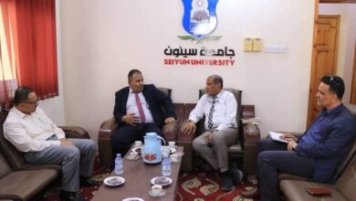 الوكيل العامري يؤكد أن السلطة المحلية تولي جامعة سيئون اهتماما كبير لتحقيق طموحاتها وأهدافها 9 الوكيل العامري يؤكد أن السلطة المحلية تولي جامعة سيئون اهتماما كبير لتحقيق طموحاتها وأهدافها