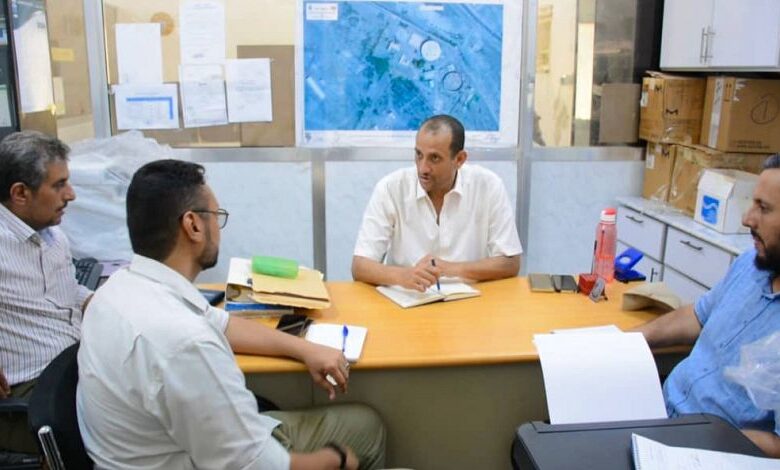 باخبيرة يناقش مع منظمة (يمن ايد) مستوى تنفيذ مشاريع المياه والصرف الصحي بعدن 1 باخبيرة يناقش مع منظمة (يمن ايد) مستوى تنفيذ مشاريع المياه والصرف الصحي بعدن