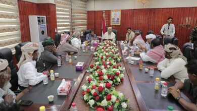 محافظ المهرة يطلع على أوضاع مديرية حصوين