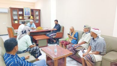 لحج.. تركي يؤكد أهمية الالتزام بتنفيذ المشاريع الجديدة لمديرية الملاح بمواصفاتها وفي مواعيدها 8 لحج.. تركي يؤكد أهمية الالتزام بتنفيذ المشاريع الجديدة لمديرية الملاح بمواصفاتها وفي مواعيدها