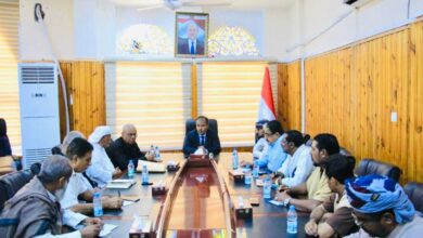 العامري يناقش إجراءات انتظام العملية التعليمية بحضرموت