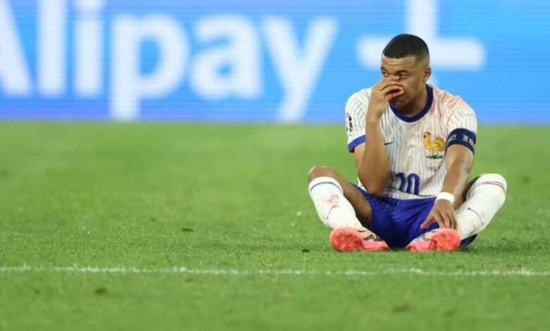 فرنسا تستهل مشوارها بفوز خجول على النمسا بهدف عكسي