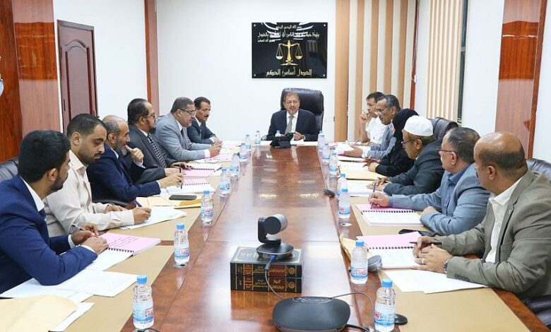 القضاء الأعلى يقر ندب عدد من القضاة وعزل وإحالة آخرين للعمل الإداري في المحافظات