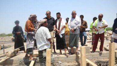 بتمويل صندوق الطرق.. بدء أعمال التدخل الطارئ لحماية جسور وادي بنا من أضرار السيول بأبين