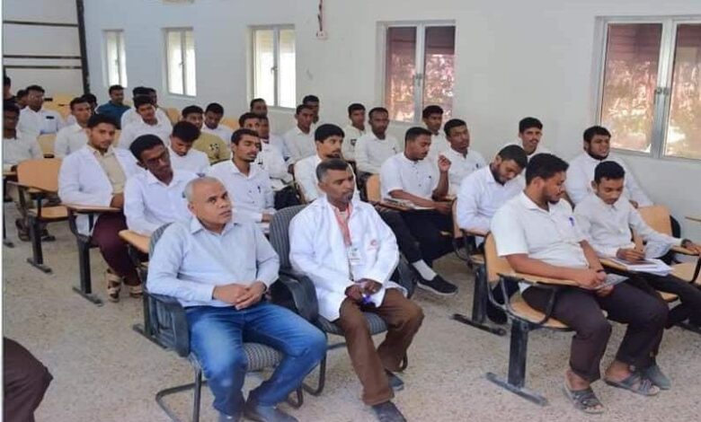 كلية المجتمع بسيئون تنظم فعاليات اليوم العالمي لمرض السكري 1 كلية المجتمع بسيئون تنظم فعاليات اليوم العالمي لمرض السكري