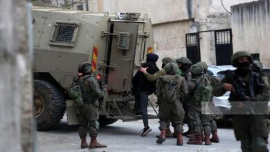 الاحتلال الإسرائيلي يعتقل 20 فلسطينيا من الضفة الغربية