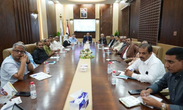 وزير الصحة يوجه بإعداد خطة عمل مشتركة لمواجهة الحميات والأمراض الوبائية