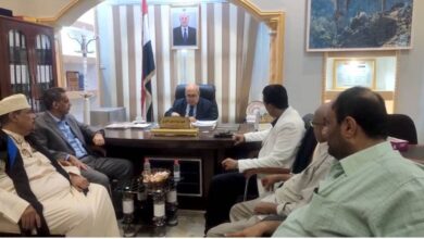 وزير الإدارة المحلية يشيد بانضباط موظفي الوزارة بعد إجازة العيد