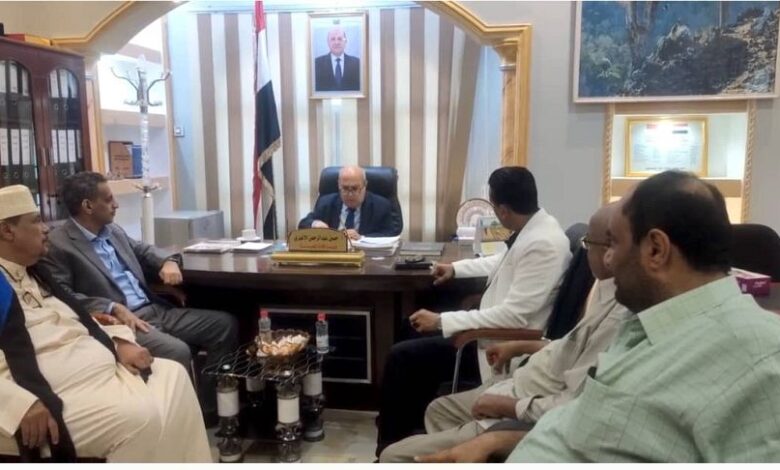 وزير الإدارة المحلية يشيد بانضباط موظفي الوزارة بعد إجازة العيد 1 وزير الإدارة المحلية يشيد بانضباط موظفي الوزارة بعد إجازة العيد