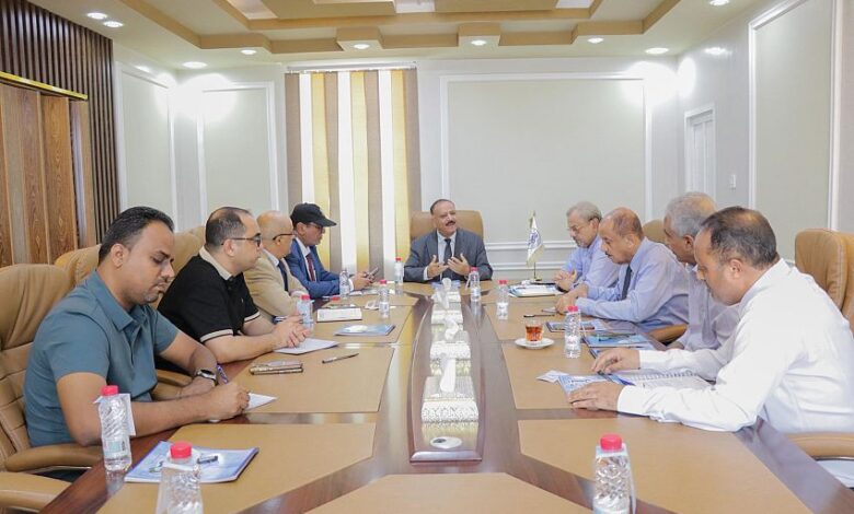 اجتماع بعدن يبحث جاهزية شركات الطيران الخاصة لبدء تشغيل رحلاتها قريبًا 1 اجتماع بعدن يبحث جاهزية شركات الطيران الخاصة لبدء تشغيل رحلاتها قريبًا