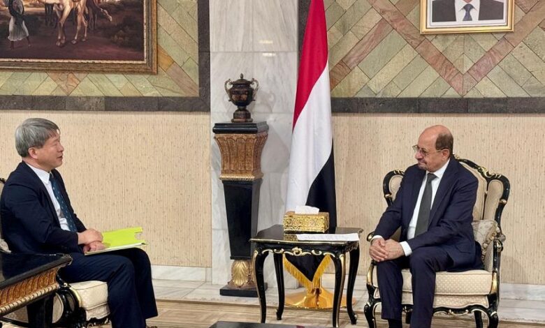 الزنداني يبحث مع السفير الكوري دعم التعاون الثنائي