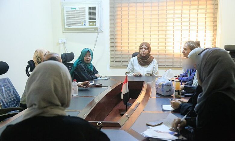رئيسة لجنة المرأة تؤكد أهمية إعادة الشراكة الفاعلة مع الخارجية الهولندية