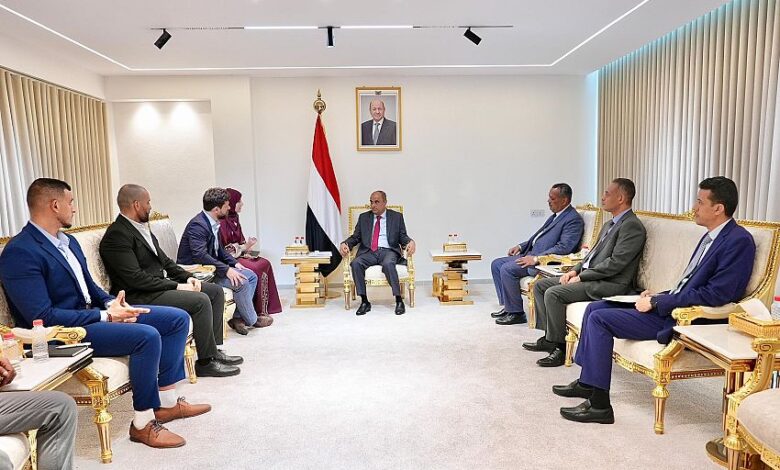 رئيس الوزراء يبحث مع "أطباء بلا حدود" تعزيز التدخلات الصحية في اليمن 1 رئيس الوزراء يبحث مع "أطباء بلا حدود" تعزيز التدخلات الصحية في اليمن