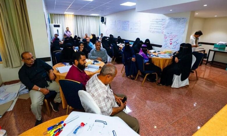البرنامج السعودي للإعمار يتابع مشروع تدريب المعلمين في اليمن