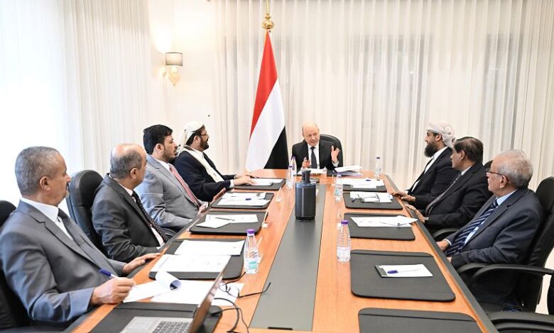 مجلس القيادة يؤكد التزامه بمكافحة الإرهاب ويشيد بجهود القوات المسلحة 1 مجلس القيادة يؤكد التزامه بمكافحة الإرهاب ويشيد بجهود القوات المسلحة