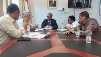 نائب وزير الإدارة المحلية يبحث مع اللجنة الفنية مستجدات إعداد موازنة 2026