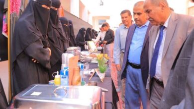 رئيس جامعة سيئون يدشّن أول سوق للريادة الطلابية