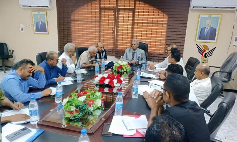 محافظ لحج يناقش مع المنظمات تعزيز التنمية المحلية في المحافظة