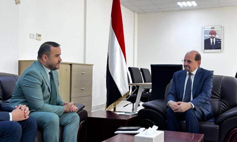 الزنداني يبحث مع بعثة الهجرة الدولية آليات مكافحة الهجرة غير الشرعية في اليمن