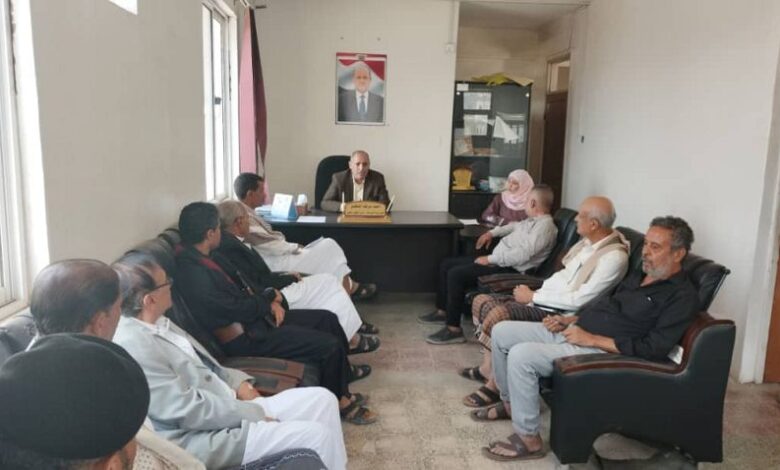 تعز.. توجيهات بتعزيز الرقابة الميدانية ودعم الخدمات وتحسين البنية التحتية