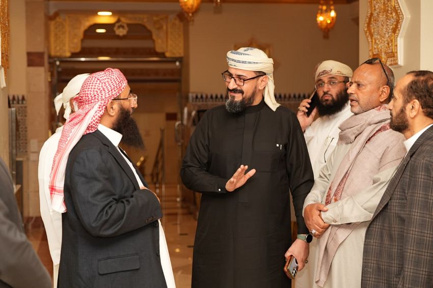 وزير الأوقاف يوقف التعاقد مع فنادق غير مستوفية لمعايير الحج في المدينة المنورة