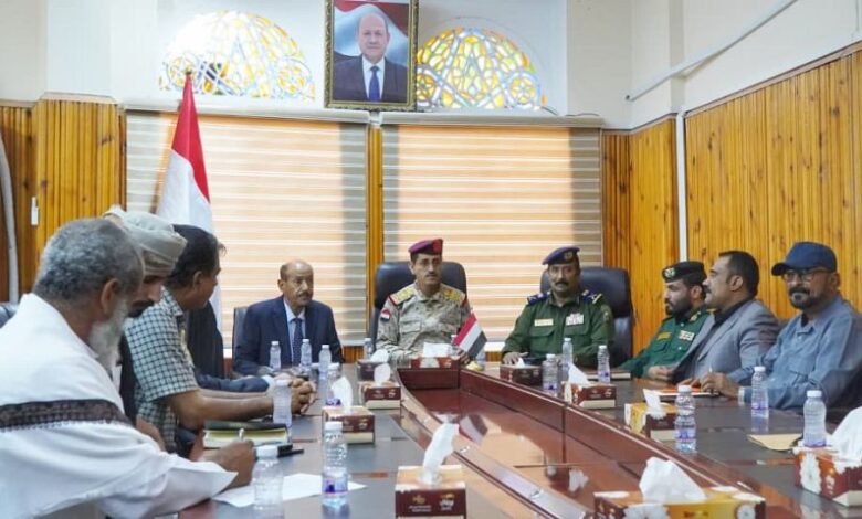 العقيلي يؤكد من سيئون: الأمن يبدأ بتفعيل القانون وتعزيز التنسيق المشترك 1 العقيلي يؤكد من سيئون: الأمن يبدأ بتفعيل القانون وتعزيز التنسيق المشترك