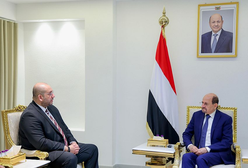 الزنداني يبحث مع المنظمة الدولية للهجرة تعزيز الاستجابة الإنسانية وإدارة تدفقات المهاجرين