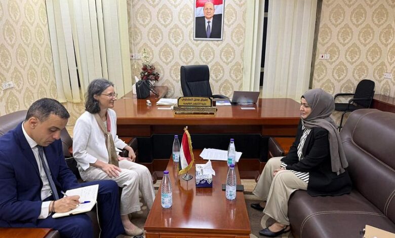 مباحثات يمنية فرنسية لتعزيز التعاون في تطوير النظام القانوني والمؤسسي 1 مباحثات يمنية فرنسية لتعزيز التعاون في تطوير النظام القانوني والمؤسسي