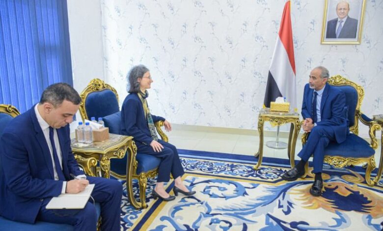 الصبيحي يبحث مع السفيرة الفرنسية تعزيز التعاون ودعم جهود الاستقرار في اليمن 1 الصبيحي يبحث مع السفيرة الفرنسية تعزيز التعاون ودعم جهود الاستقرار في اليمن