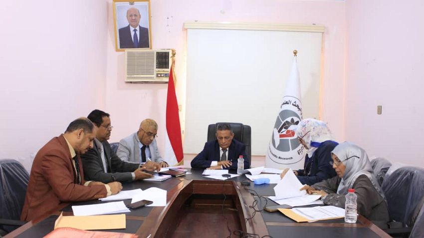 التعليم العالي يناقش تطوير البرامج الأكاديمية وتعزيز جودة المخرجات في اجتماع بعدن