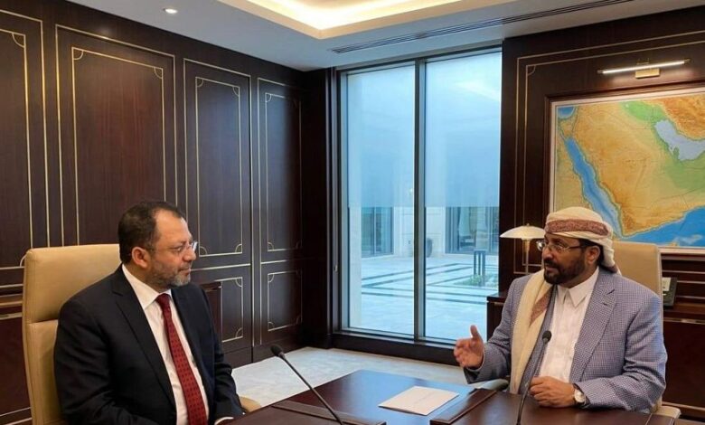 مأرب تبحث تعزيز استقرار الكهرباء وتسريع صيانة محطة مأرب الغازية لمواجهة الطلب المتزايد
