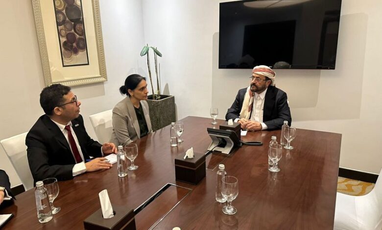 العرادة يناقش مع السفيرة البريطانية سبل دعم الاستقرار والإصلاحات الاقتصادية في اليمن 1 العرادة يناقش مع السفيرة البريطانية سبل دعم الاستقرار والإصلاحات الاقتصادية في اليمن