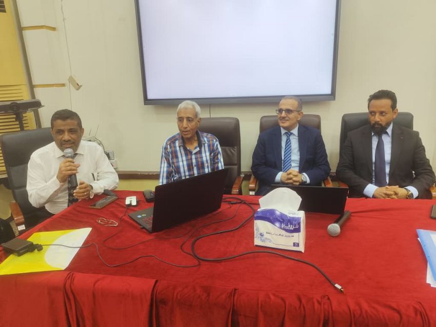 وزير الصحة يدشّن أول دورة متخصصة في التصنيع الدوائي الجيد وتفتيش مصانع الأدوية