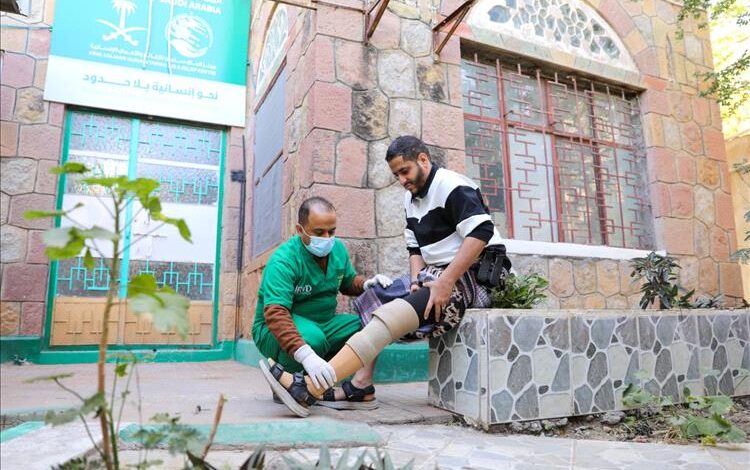مركز الأطراف بتعز يقدم خدماته لـ674 مستفيداً في فبراير 1 مركز الأطراف بتعز يقدم خدماته لـ674 مستفيداً في فبراير